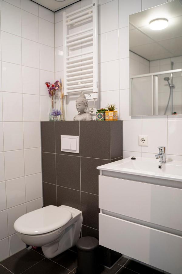Ferienwohnung Nora Waterview Breda Exterior foto